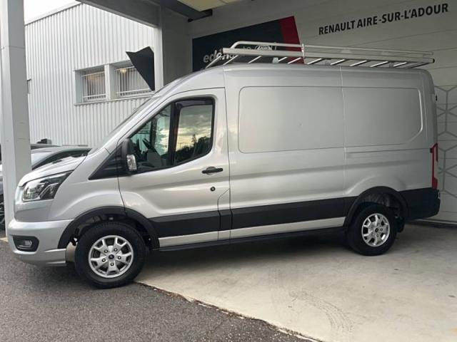 Ford Transit image 8