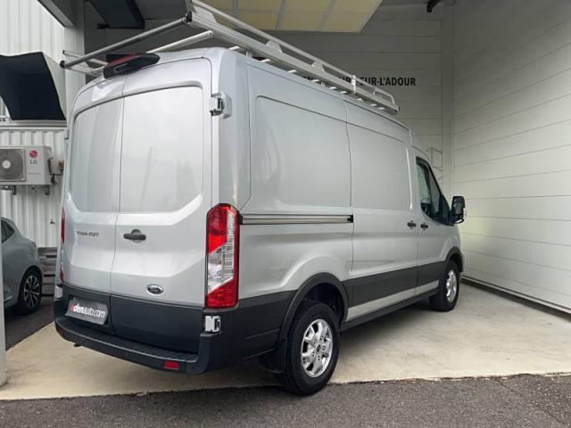 Ford Transit image 7