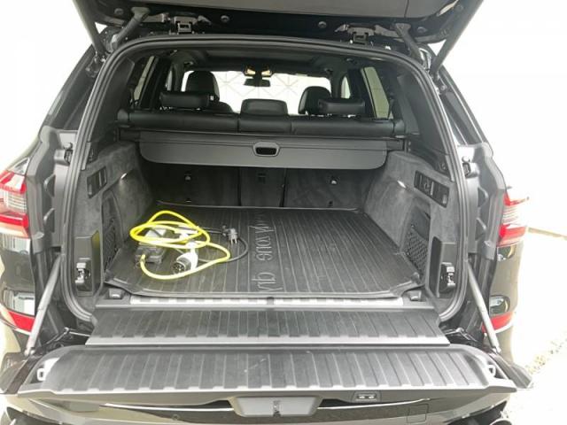 Bmw X5 image 2