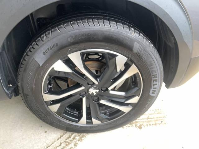 Peugeot 2008 image 5