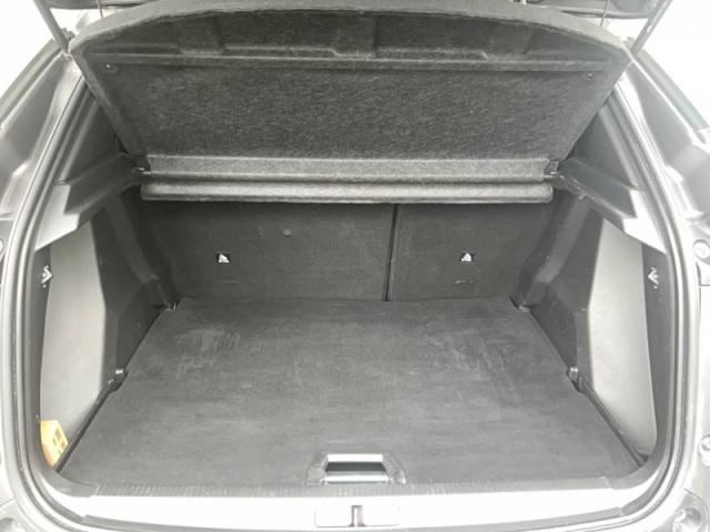 Peugeot 2008 image 2