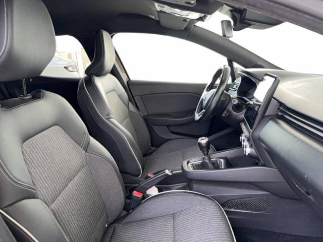 Renault Clio image 8