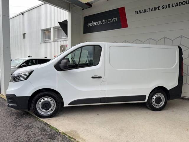 Renault Trafic image 2