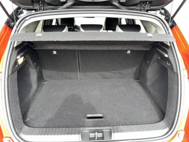 Renault Captur image 1