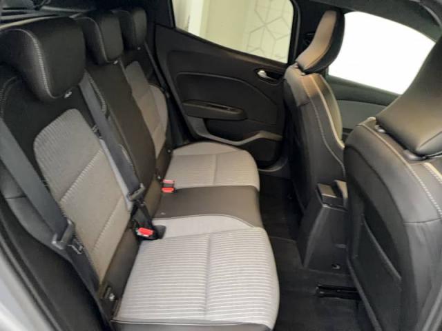 Renault Clio image 7