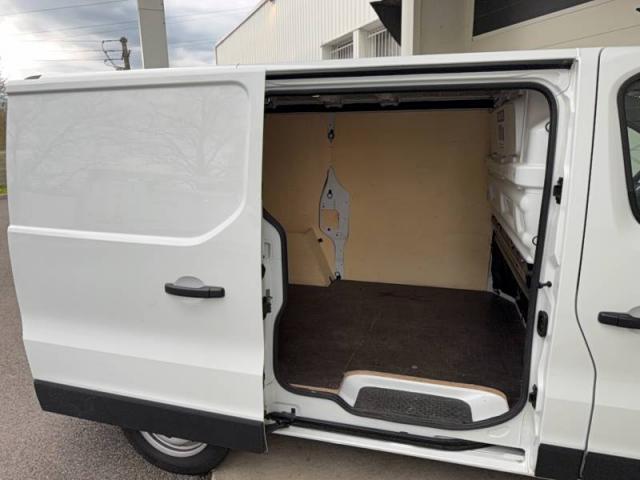 Renault Trafic image 7