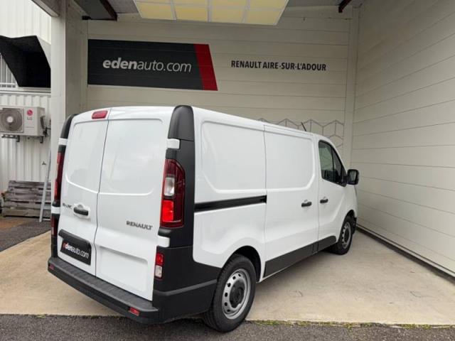 Renault Trafic image 2