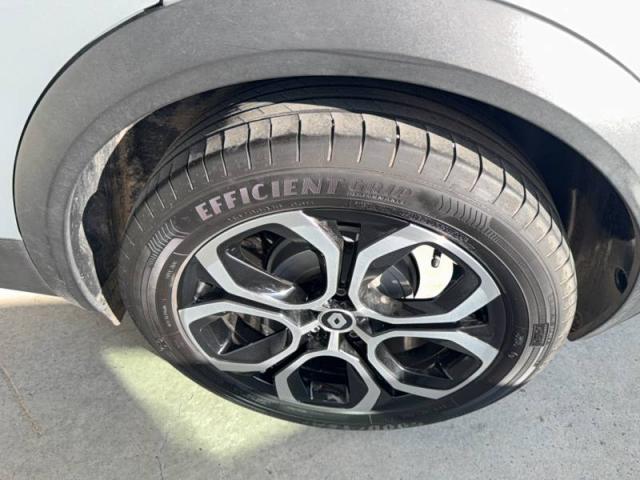 Renault Captur image 1