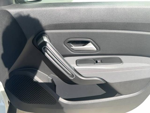 Dacia Duster image 8