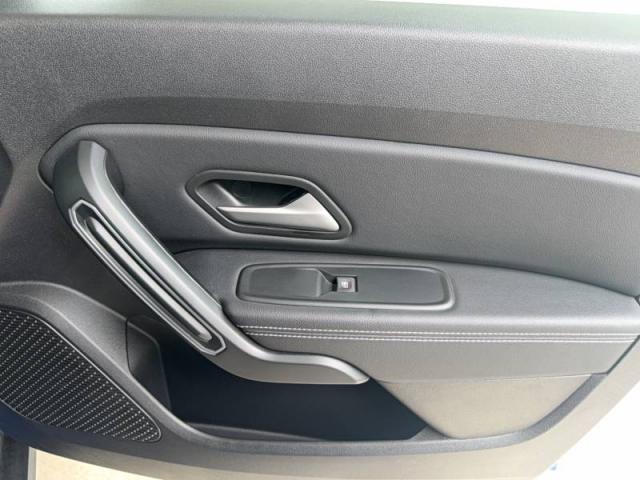 Dacia Duster image 8