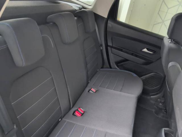 Dacia Duster image 4