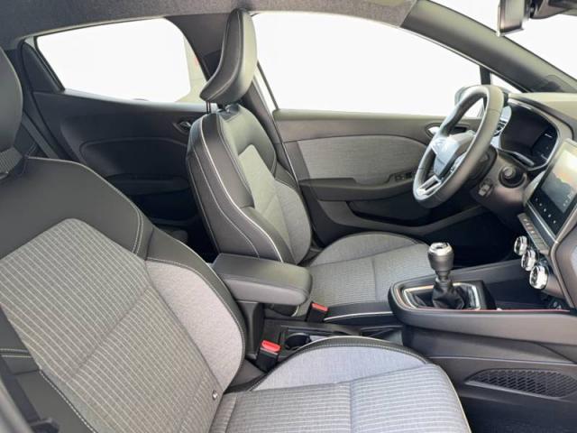 Renault Clio image 6