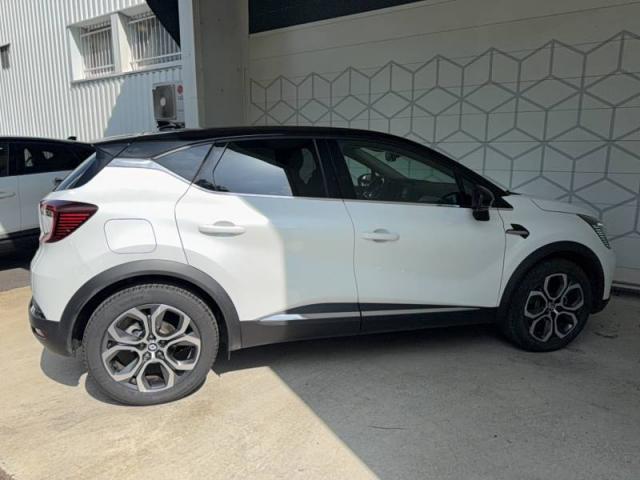 Renault Captur image 2