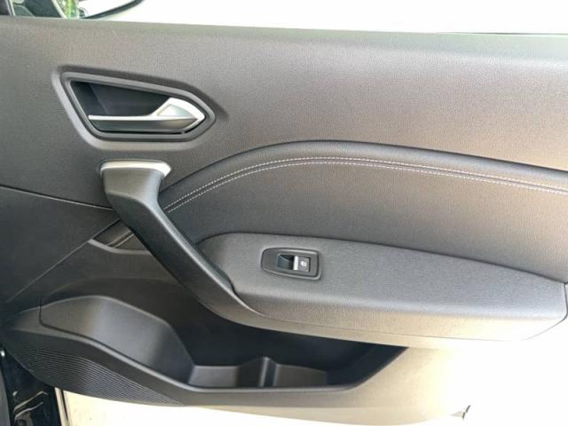 Renault Captur image 9