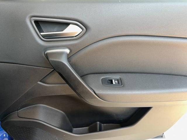 Renault Captur image 8