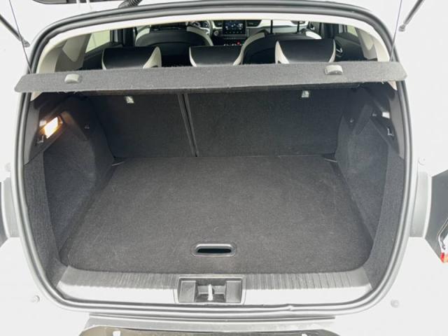 Renault Captur image 1