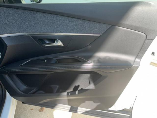 Peugeot 3008 image 7