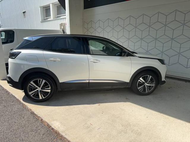 Peugeot 3008 image 2