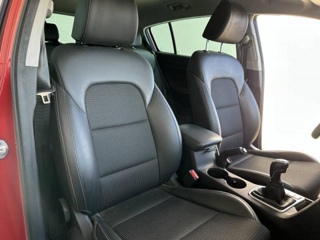 Kia Sportage image 8