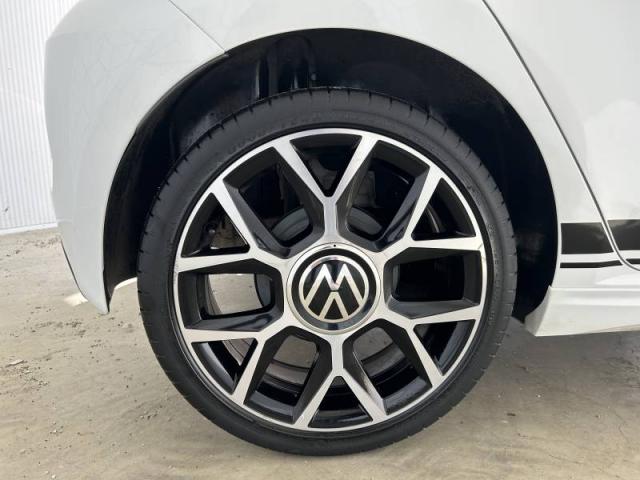 Volkswagen Up! image 4