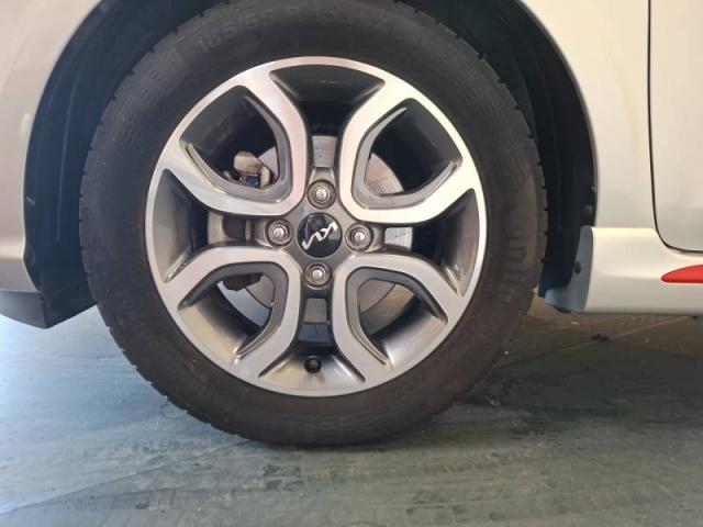 Kia Picanto image 1