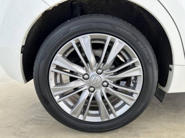 Suzuki Baleno image 8