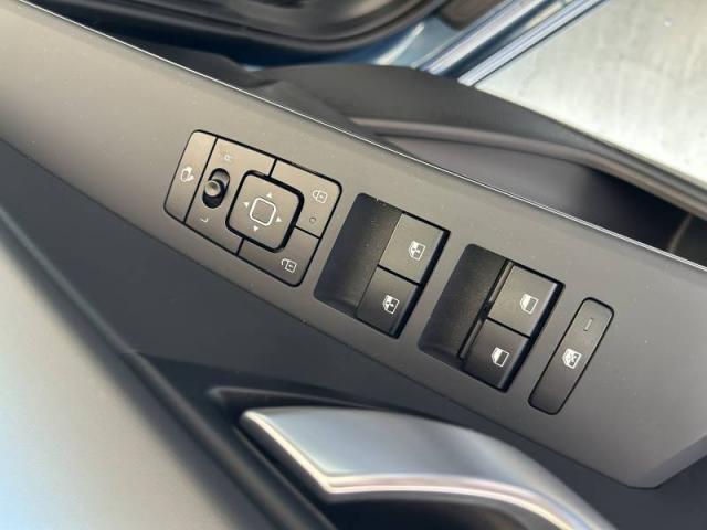 Kia Niro image 5