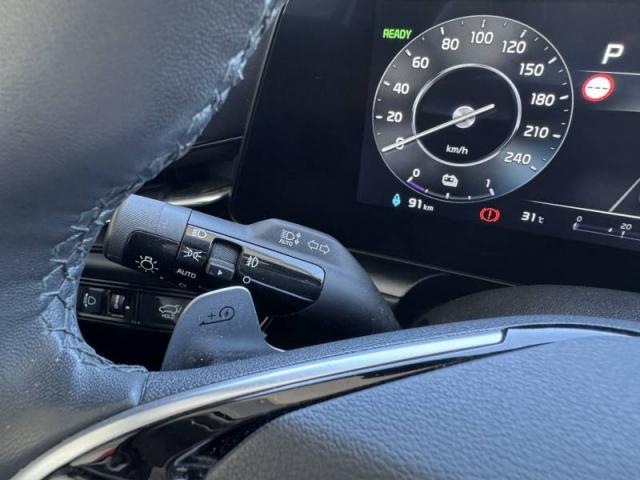 Kia Niro image 2