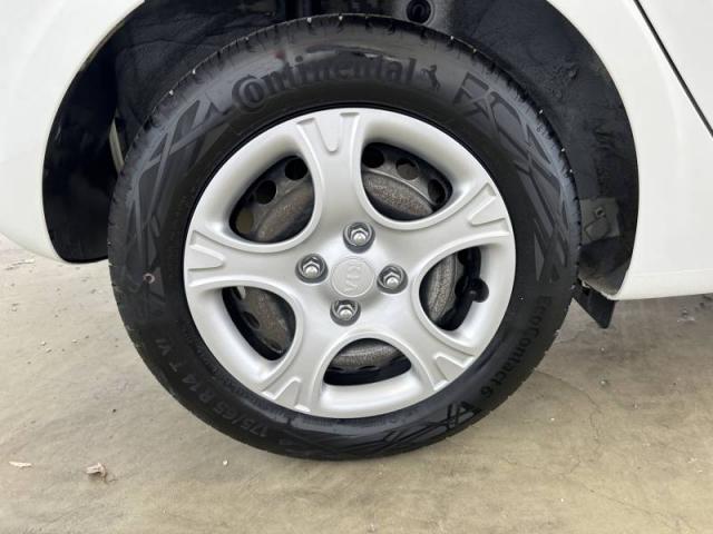 Kia Picanto image 5