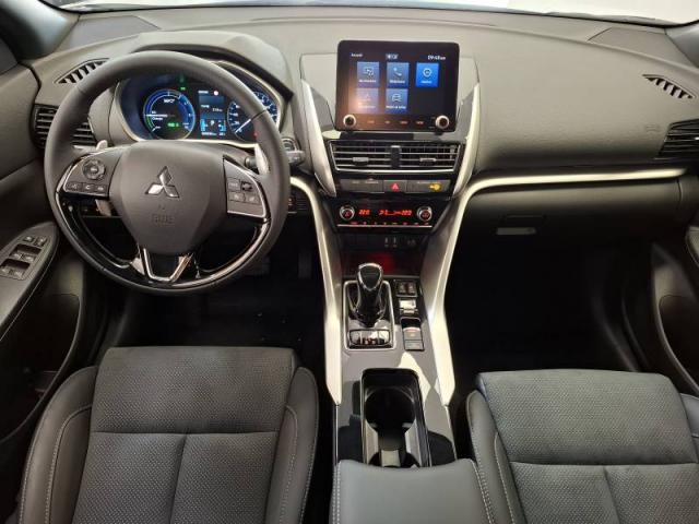 Mitsubishi Eclipse Cross image 4