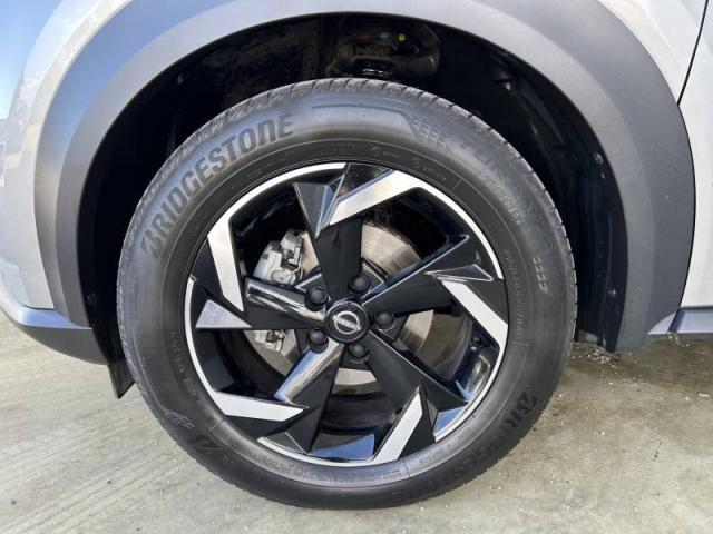 Nissan Juke image 8
