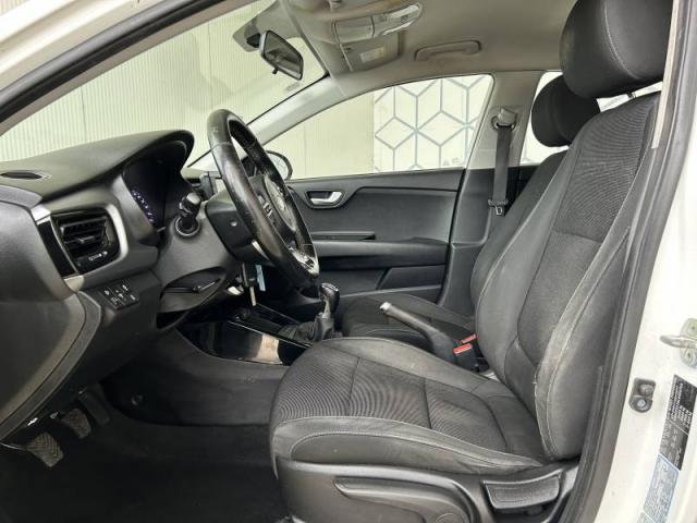 Kia Rio image 2