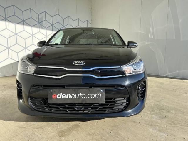 Kia Rio image 5