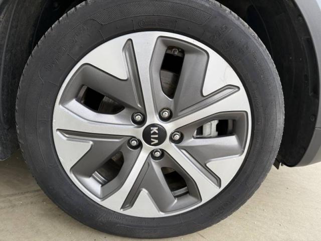 Kia Niro image 2