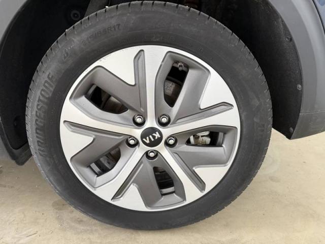 Kia Niro image 6