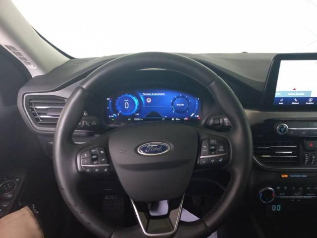 Ford Kuga image 7