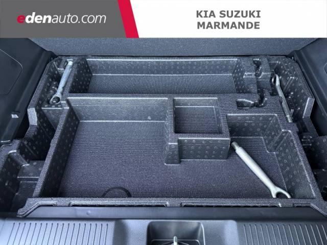 Suzuki Vitara image 8