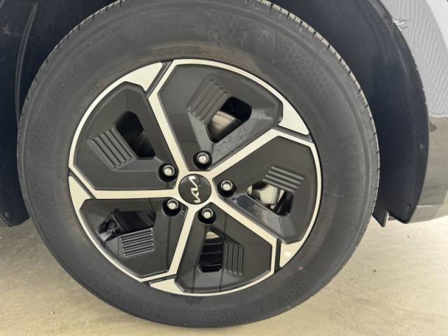 Kia Niro image 2