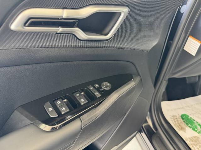 Kia Sportage image 6