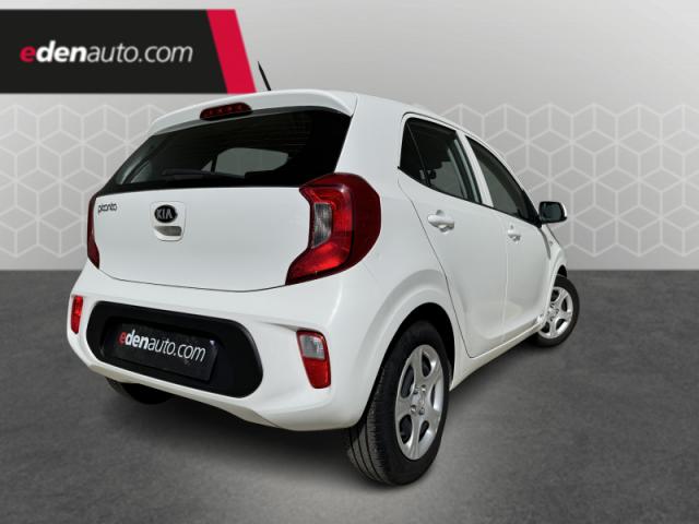 Kia Picanto image 7