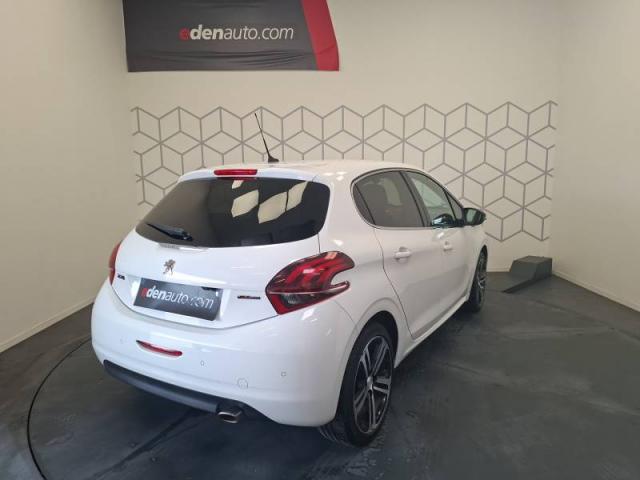 Peugeot 208 image 4