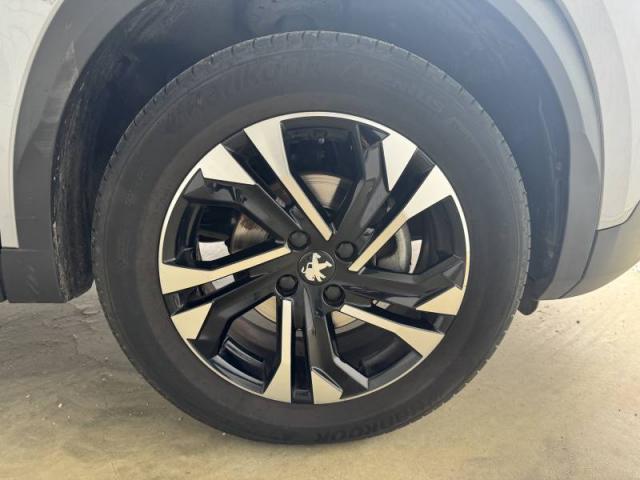 Peugeot 2008 image 3
