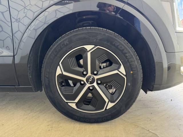 Kia Niro image 1