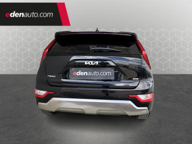 Kia Niro image 8