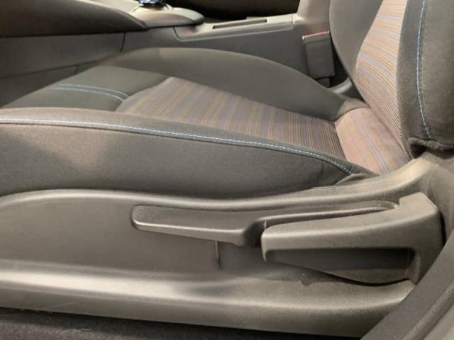 Nissan Leaf image 8