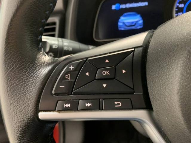Nissan Leaf image 2