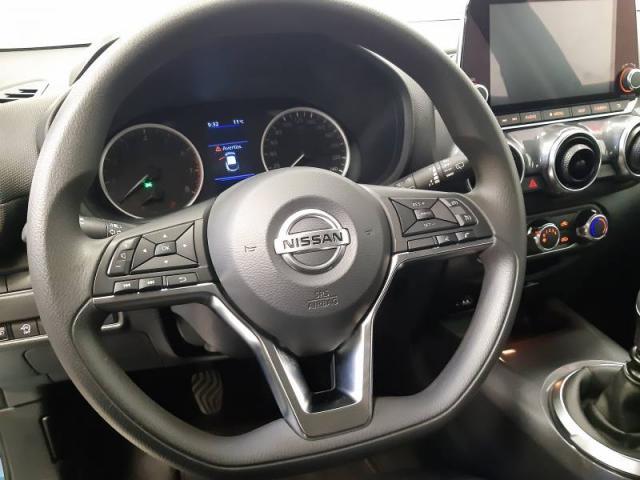 Nissan Juke image 3