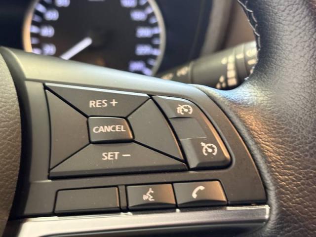 Nissan Juke image 4