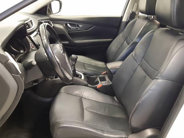 Nissan X-Trail image 2