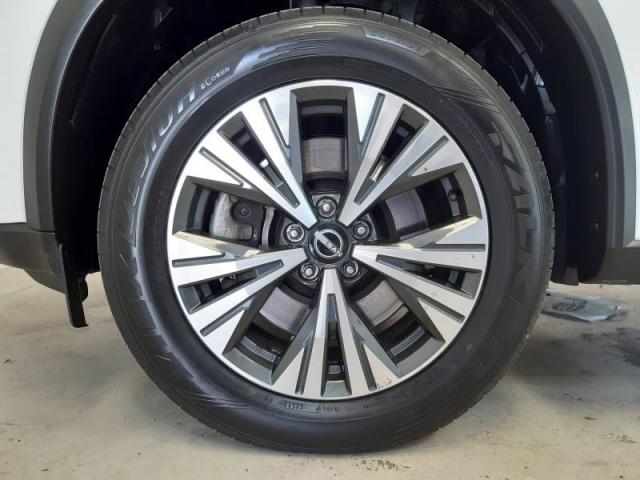 Nissan X-Trail image 6